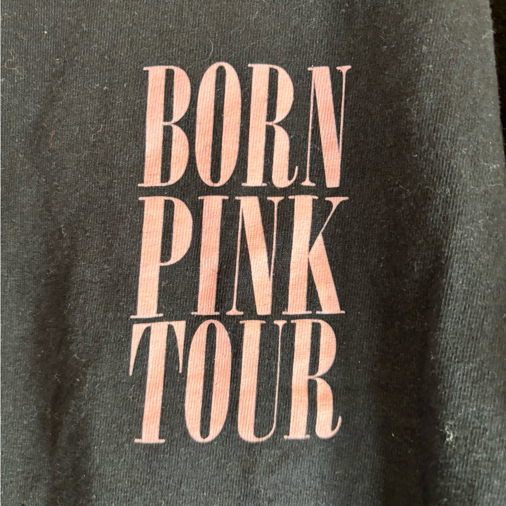 Black Pink Large Black Graphic Vintage Preowned Tshirt